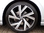 Volkswagen Golf 1.5 TSI R-Line, Carplay + Android Auto / Schuifdak / Stoel+Stuurverwarming / Sensoren V+A / Keyless / Adaptive Cruise / 17'' LMV
