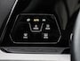 Volkswagen Golf 1.0 eTSI 110pk DSG Life · Camera · Apple/Android Car Play · Sfeerverlichting · P-Sensoren · Navigatie · 16'' Inch · Garantie t/m 04-02-2028 of 100.000km