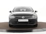 Volkswagen Golf 1.0 eTSI 110pk DSG Life · Camera · Apple/Android Car Play · Sfeerverlichting · P-Sensoren · Navigatie · 16'' Inch · Garantie t/m 04-02-2028 of 100.000km
