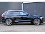 Volvo XC60 Recharge T8 AWD Inscription | Luchtvering | Bowers & Wilkins Premium Audio | 360° Parkeercamera | Parkeersensoren voor + achter | Massage in voorstoelen | Stoelverwarming | Stoelventilatie |