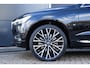 Volvo XC60 Recharge T8 AWD Inscription | Luchtvering | Bowers & Wilkins Premium Audio | 360° Parkeercamera | Parkeersensoren voor + achter | Massage in voorstoelen | Stoelverwarming | Stoelventilatie |