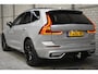 Volvo XC60 B5 250PK Ultimate Dark | Trekhaak | 360 | Luchtvering |B&W |