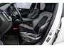 Volvo XC60 2.0 T6 Plug-in hybrid AWD R-Design | Adaptieve Cruise Control | BLIS | Stoel en Stuurverwarming | Parkeer Camera | Power Seats |