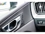 Volvo XC60 2.0 T6 Plug-in hybrid AWD R-Design | Adaptieve Cruise Control | BLIS | Stoel en Stuurverwarming | Parkeer Camera | Power Seats |