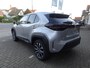 Toyota Yaris Cross 1.5 Hybrid 130pk Dynamic + Comfort Pack dodehoekdetectie / stoelverwarming / stuurwielverwarming / parkeersensoren voor + achter / Navigatie / Apple Carplay / Android Auto / parkeercamera / 10 jaar Toyota garantie / rijklaarprijs incl. Toyota Pechhulppas