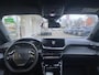 Peugeot 2008 1.2 Hybrid 145 Allure | Navigatie | Camera | Climate & Cruise Control | AppleCarplay/Android Auto |