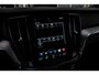 Volvo V60 2.0 T6 Recharge AWD R-Design SOH 90% I Panoramadak I Harman Kardon I 21" I HeadUp I Blis I Stuur & stoelverwarming I BTW