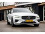 Volvo V60 2.0 T6 Recharge AWD R-Design SOH 90% I Panoramadak I Harman Kardon I 21" I HeadUp I Blis I Stuur & stoelverwarming I BTW