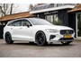 Volvo V60 2.0 T6 Recharge AWD R-Design SOH 90% I Panoramadak I Harman Kardon I 21" I HeadUp I Blis I Stuur & stoelverwarming I BTW