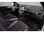Mercedes-Benz ML-klasse AMG 63 | 525PK | Luchtvering | Schuifdak | Keyless-go | ILS | Distronic+ | Harman/Kardon | Memory | Stoelkoeling | Trekhaak | 2012.
