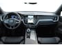 Volvo XC60 T6 350PK Automaat AWD Plus Black Edition / Trekhaak / Panoramadak / BLIS / Adaptieve cruise control / Keyless entry / Stoel - en stuurwielverwarming / elektrische stoelen met geheugen / Parkeersensoren met 360 camera / Elektrische achterklep