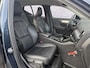 Volvo XC40 2.0 B4 Business Pro LED | verwarmde voorstoelen | Stuurwiel verwarming | lederen bekleding | 360 graden camera | elektrische achter klep | Adaptieve cruise control | Volvo On Call | All Season banden |