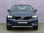 Volvo XC40 2.0 B4 Business Pro LED | verwarmde voorstoelen | Stuurwiel verwarming | lederen bekleding | 360 graden camera | elektrische achter klep | Adaptieve cruise control | Volvo On Call | All Season banden |