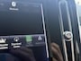 Volvo XC40 2.0 B4 Business Pro LED | verwarmde voorstoelen | Stuurwiel verwarming | lederen bekleding | 360 graden camera | elektrische achter klep | Adaptieve cruise control | Volvo On Call | All Season banden |