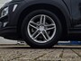 Hyundai Kona 1.0T Essence | Apple Carplay/Android Auto | Achteruitrijcamera | Trekhaak | Parkeersensoren | Lichtmetalen velgen |