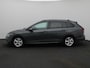 Volkswagen Golf Variant 1.5 eTSI Life Business 130 PK | Automaat | Stoelverwarming| Cruise Control Adaptief | Stuurwiel verwarming | Apple Carplay | Android Auto | Elektrische Achterklep | Camera| Navi | Cam | Climatronic | LED | Parkeersensoren | Licht metalen velgen |