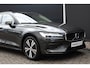 Volvo V60 2.0 B3 Essential Edition | Adaptieve Cruise Control | Camera | Stoel en stuurverwarming | DAB+| Lederen bekleding |