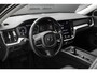 Volvo V60 B3 Essential Edition | Adaptieve Cruise Control | Camera | Stoel en stuurverwarming | DAB+| Lederen bekleding |