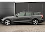 Volvo V60 2.0 B3 Essential Edition | Adaptieve Cruise Control | Camera | Stoel en stuurverwarming | DAB+| Lederen bekleding |