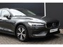 Volvo V60 B3 Essential Edition | Adaptieve Cruise Control | Camera | Stoel en stuurverwarming | DAB+| Lederen bekleding |