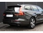 Volvo V60 2.0 B3 Essential Edition | Adaptieve Cruise Control | Camera | Stoel en stuurverwarming | DAB+| Lederen bekleding |