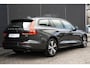 Volvo V60 2.0 B3 Essential Edition | Adaptieve Cruise Control | Camera | Stoel en stuurverwarming | DAB+| Lederen bekleding |