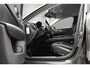 Volvo V60 B3 Essential Edition | Adaptieve Cruise Control | Camera | Stoel en stuurverwarming | DAB+| Lederen bekleding |