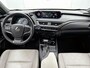 Lexus UX 250h Executive Line 183 PK | Automaat | Cruise Control Adaptief | Elektrische stoelen met geheugen | Apple Carplay | Android Auto | Climate Control | Navigatie | 360 camera | Head Up Display |