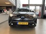 Toyota C-HR 1.8 Hybrid Bi-Tone,Automaat,Navigatie,Achteruitrijcamera,Climate&Cruisecontrol Adaptief,Trekhaak,Spraakbediening,Keyless,Stoelverwarming,V&A Sensoren,DAB,Dealer Onderhouden,18 Inch Lmv