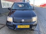 Fiat Panda 1.2 Classic Cool & Sound | Airco | Centrale vergrendeling | Dakrails | Elektrisch bediende voor portier ramen | Hoge zit en Hoge in en uitstap | Radio/CD | NAP | Rijklaar | Nieuwe APK Keuring |