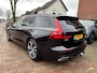 Volvo V60 B3 Hybrid 163PK R-Design Automaat + 18"/ Navi/ Clima/ Ad.Cruise/ Camera/ Leder/ Trekhaak/ Full-LED/ NL auto