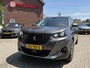 Peugeot 2008 130 Pk Allure * Automaat * Allure * * Navigatie * Keyless Start Button * 1/2 Lederen Interieur * Achteruitrij Parkeer Camera * L.M. Velgen * Climate & Cruise Control * Vingerhoets; Vierde Generatie Eersteklas Service. Al meer dan 100 jaar een begrip in de Brabantse Kempen.