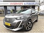Peugeot 2008 130 Pk Allure * Automaat * Allure * * Navigatie * Keyless Start Button * 1/2 Lederen Interieur * Achteruitrij Parkeer Camera * L.M. Velgen * Climate & Cruise Control * Vingerhoets; Vierde Generatie Eersteklas Service. Al meer dan 100 jaar een begrip in de Brabantse Kempen.