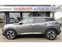 Peugeot 2008 130 Pk Allure * Automaat * Allure * * Navigatie * Keyless Start Button * 1/2 Lederen Interieur * Achteruitrij Parkeer Camera * L.M. Velgen * Climate & Cruise Control * Vingerhoets; Vierde Generatie Eersteklas Service. Al meer dan 100 jaar een begrip in de Brabantse Kempen.