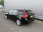 Volvo V60 1.6 T3 Clima, Navi, Cruise, LM, z.g.a.n. APK – Inruil Mogelijk –