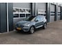 Volvo XC40 Recharge P8 AWD R-Design | 12 Mnd. Garantie + Panoramadak & H/K Audio| Nette en zeer complete XC40 (Dealer Onderhouden)
