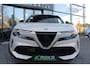 Alfa Romeo Junior 1.2 Turbo Hybrid Ibrida Speciale