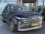 Hyundai Tucson 1.6 T-GDI PHEV Premium Sky | Panoramisch Schuif- / Kanteldak | Stoelverkoeling en -verwarming | Navigatie | Adaptieve Cruise Control | Nu €4000,- Voordeel!! |