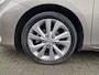 Toyota Auris 1.8 Hybrid Dynamic/2E EIG./Org NL NAP