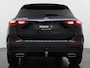 Mercedes-Benz GLA 250 e Business Solution AMG | Night Pakket | Trekhaak | Panoramadak | MULTIBEAM LED Koplampen | Stoelverwarming | Sfeerverlichting | Apple CarPlay | Android Auto | Elektrische Achterklep | Elektrisch Inklapbare Buitenspiegels | Achteruitrijcamera | Parkeersensoren