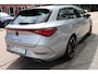 CUPRA Leon Sportstourer 1.5 eTSI Business Edition Panorama dak, sfeer verlichting, navigatie.