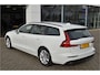 Volvo V60 2.0 B3 Momentum Vol Leer | Camera | Stoel en stuurverw. | Trekhaak 1800kg Carplay | Dealer onderhouden |