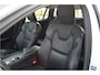 Volvo V60 2.0 B3 Momentum Vol Leer | Camera | Stoel en stuurverw. | Trekhaak 1800kg Carplay | Dealer onderhouden |