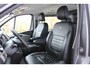 Renault Trafic 1.6 dCi T29 L2H1 DC 5 Persoons Comfort Energy | Incl. 12 maanden Garantie | Trekhaak | Stoelverwarming | Cruise controle | Climate controle | Achteruitrijcamera | Parkeersensoren achter | Navigatie | Lederen bekleding | Dak rails | Origineel NL Auto | NAP |