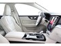 Volvo V60 T8 PLUG-IN HYBRID AWD ULTRA BRIGHT -PANO.DAK|BOWERS&WILKINS|GEVENT.LEDER+MASSAGE|HEAD-UP DISP.|POWER-SEATS|GELAAGD.GLAS