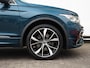 Volkswagen Tiguan 1.4 TSI eHybrid R-Line 218 pk DSG | Keyless | Matrix LED | Stoel- en stuurverwarming | Side Assist | Camera | Elektr. Achterklep | 20 inch Misano