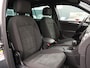 Volkswagen Tiguan 1.5 TSI 150pk DSG Highline 150 pk DSG | R-Line | Navigatie | LED Plus | 19" Sebring velgen | Trekhaak | Elektr. Achterklep | Adaptieve Cruise control | Navigatie