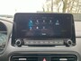 Hyundai Kona Fashion 1.6 GDI HEV 140pk | PREMIUM LEDER | CLIMA | APPLE CARPLAY / ANDROID AUTO | ELEK. VERSTELBARE STOELEN | DODEHOEKBEW. |
