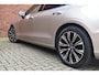 Volvo V60 B3 177PK Plus Bright | Schuif-kanteldak | Trekhaak | Harman/Kardon |