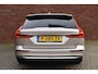 Volvo V60 B3 177PK Plus Bright | Schuif-kanteldak | Trekhaak | Harman/Kardon |
